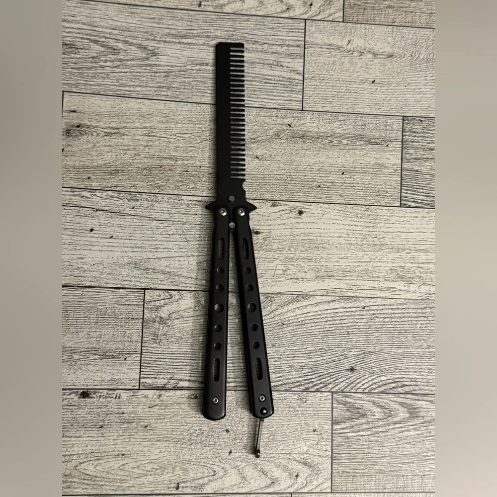 Novelty Black Metal Black Balisong Styling Comb for Men Grooming